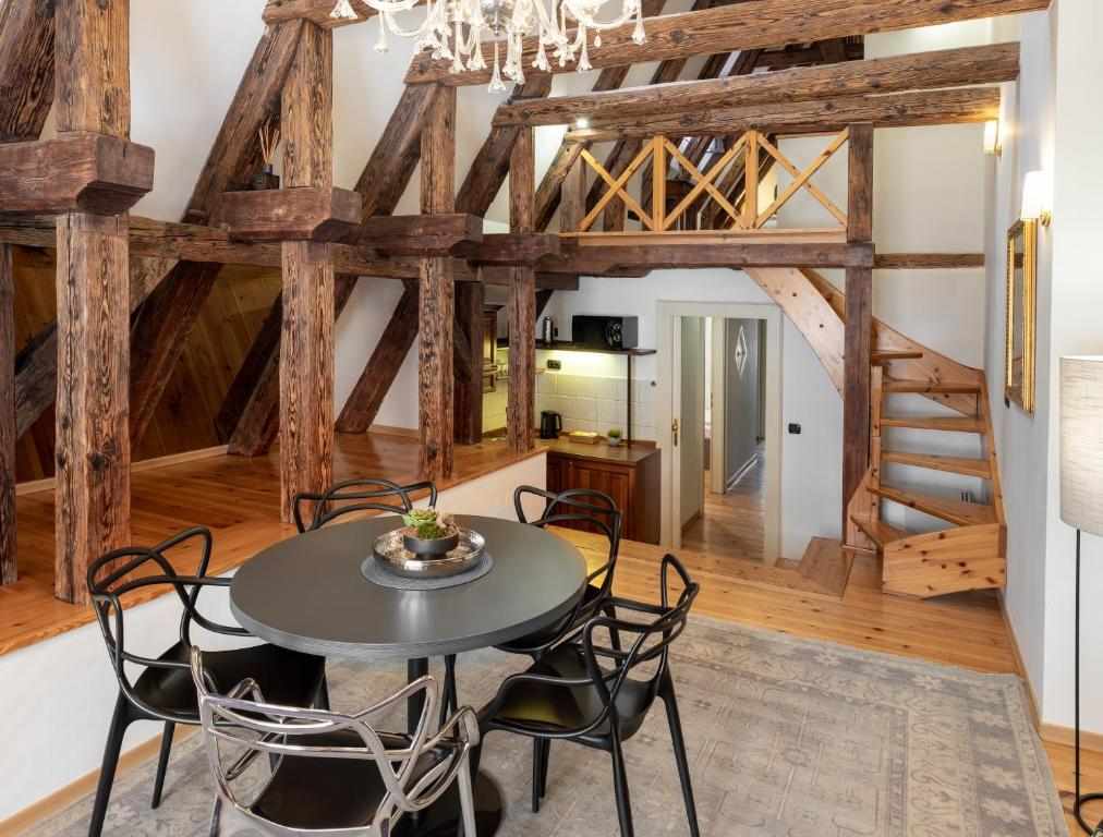 Apartmán se dvěma ložnicemi - podkroví at Chateau 9 Apartments by Adrez in Prague Old Town